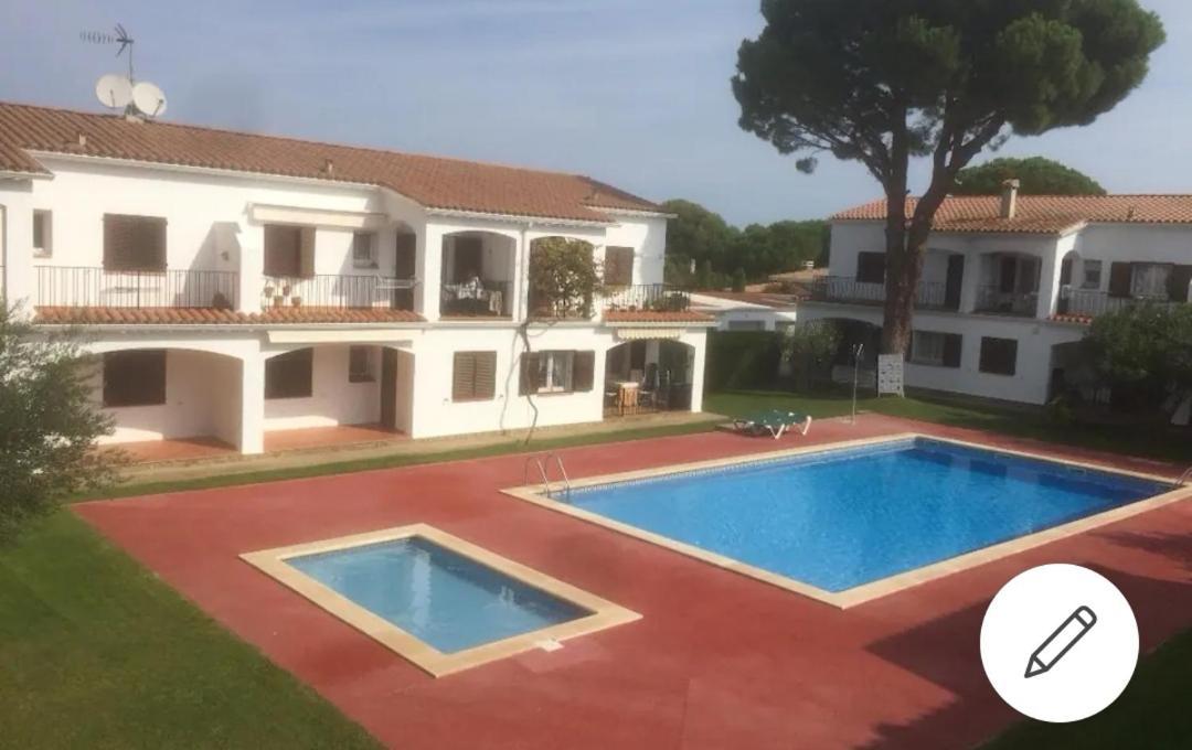 Cosy Apartment Of L'Escala Beach Exterior foto